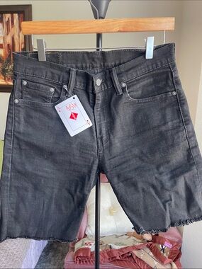 Levi cut off shorts